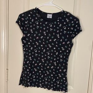 Abercrombie Kids slim fitting short sleeve stretchy ribbed tee. Size 15/16.
